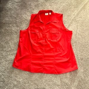 NWOT Riders by Lee easy care button up sleeveless top. Size 2X